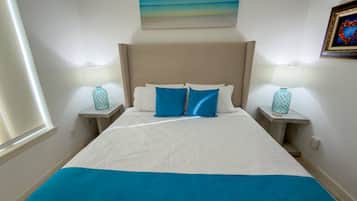 Apartment, 3 Bedrooms | 3 bedrooms, iron/ironing board, free WiFi