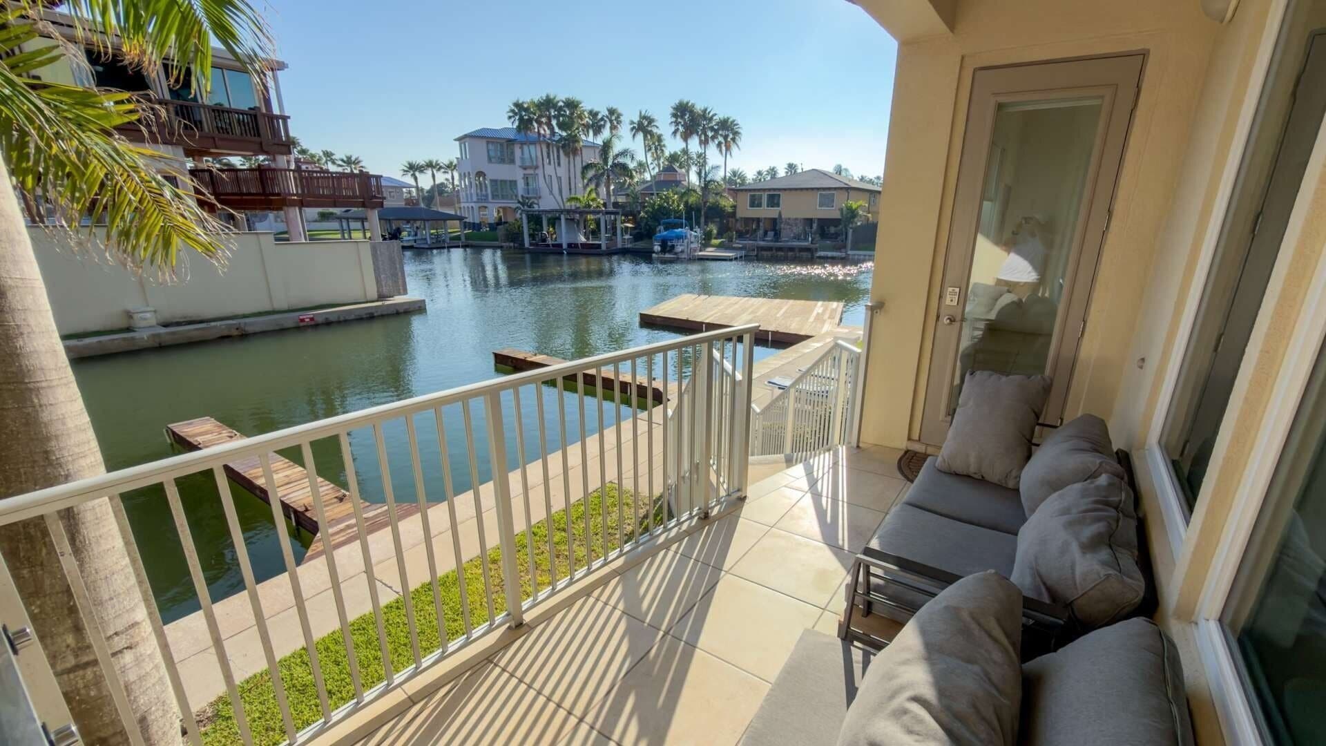 Apartment, 3 Bedrooms | Property grounds