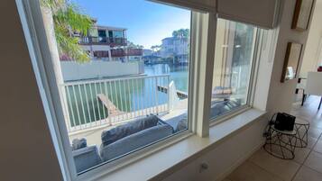 Apartment, 3 Bedrooms | Living area