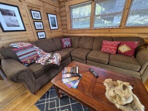 كابينة - غرفتا نوم | منطقة المعيشة