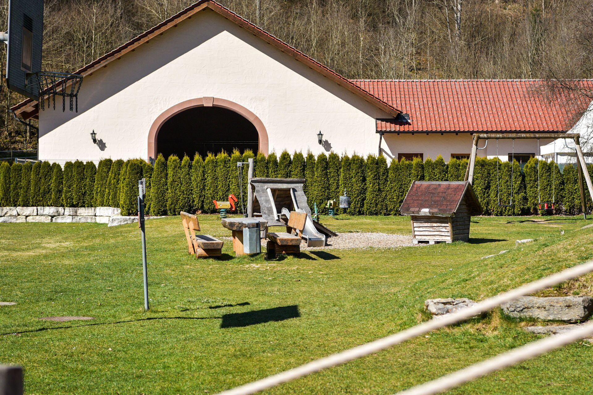 패밀리룸, 마당 전망 | 객실에서 보이는 전망