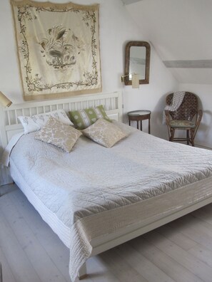 4 chambres, lit parapluie, Wi-Fi gratuit, draps fournis