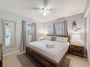 Bügeleisen/Bügelbrett, kostenloses WLAN, Bettwäsche