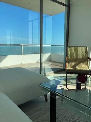 Interior - Your Exclusive Seaside Penthouse - Panoramic Views & Full Amenities (Chicxulub)