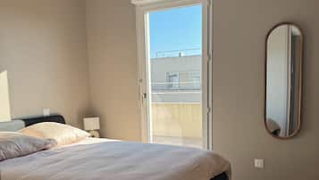 2 chambres, fer et planche à repasser, Wi-Fi gratuit, draps fournis