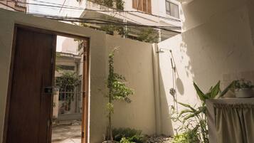 Comfort House, 4 Bedrooms, Private Bathroom, Beachside | Private kitchen