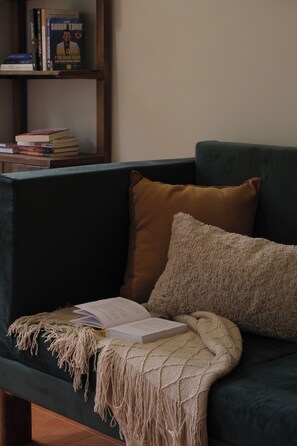 Comfort House, 4 Bedrooms, Private Bathroom, Beachside | Living area - Brenda Home (Nha Trang)