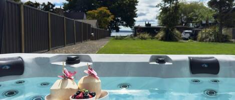 Bain à remous extérieur