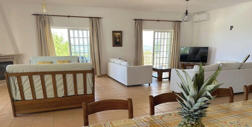 ID #14 BnB Homes Villa