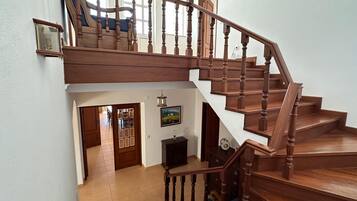 Nhà | 5 phòng ngủ