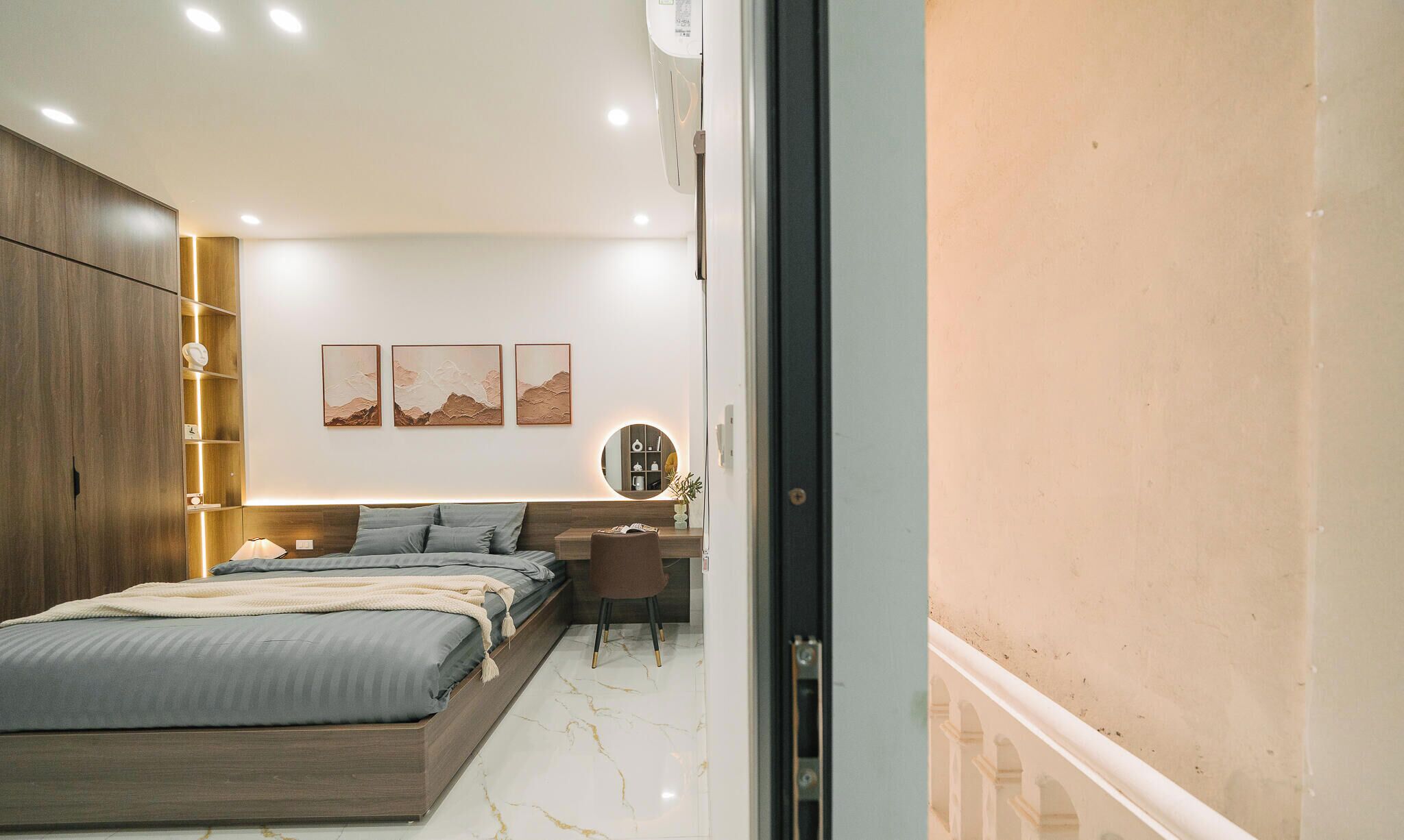 Economy Double Room, 1 King Bed, Terrace | Terrace/patio