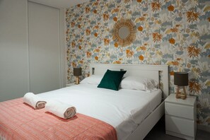 2 bedrooms, iron/ironing board, free WiFi, bed sheets - Sea Soul Apartment Playa San Juan (Playa de San Juan)
