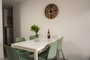 Dining - Sea Soul Apartment Playa San Juan (Playa de San Juan)