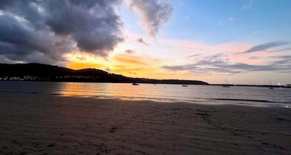 Penthouse 5 minutes from everywhere. Ideal house for families with pets