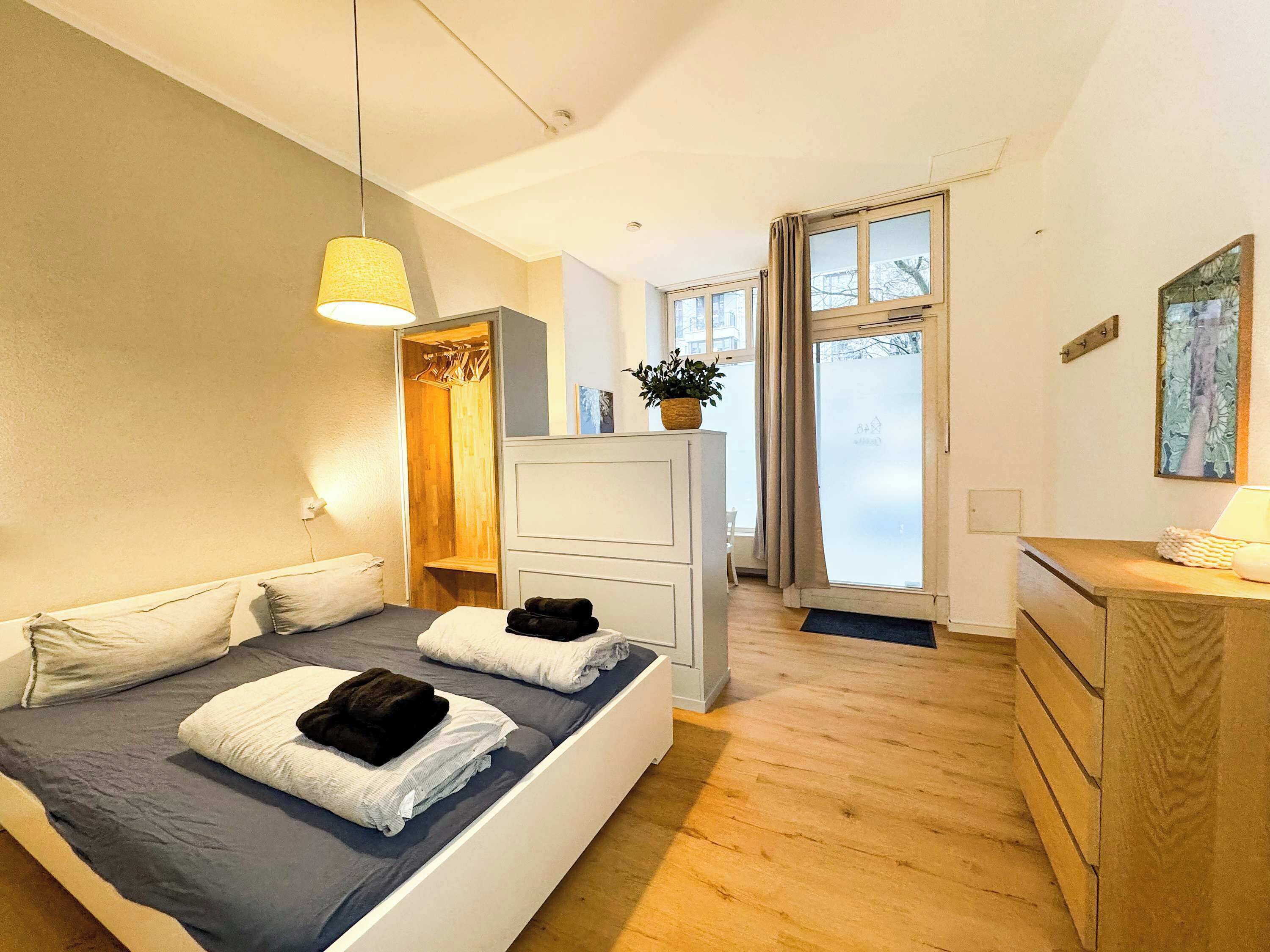 1 quarto, escrivaninha, ferros/tábuas de passar roupa, Wi-Fi