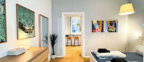 1 soverom, skrivebord, strykejern/-brett og wi-fi