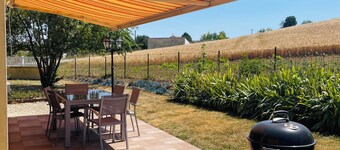 La Maison Jaune - 4 bedrooms - sleeps 7 - Quiet location