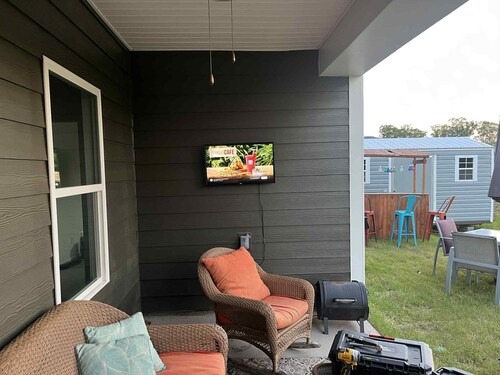 Perfect 4-bedroom house with AC and a large game room in charming Springville,AL