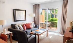 Televisión y oficina 