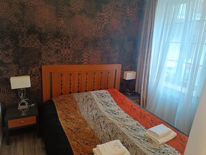 مكواة/لوح كي وواي فاي وملاءات أسرّة