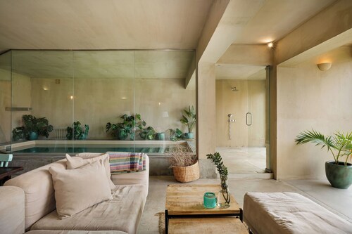 Full Boutique B&B for Events, Retreats, Groups - Azenhas do Mar Valley House