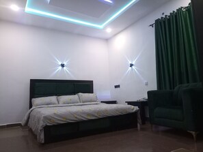 مكواة/لوح كي وواي فاي مجانًا