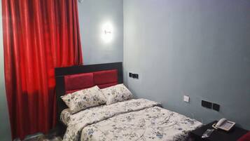 Planxa i posts de planxar i wifi gratuïta