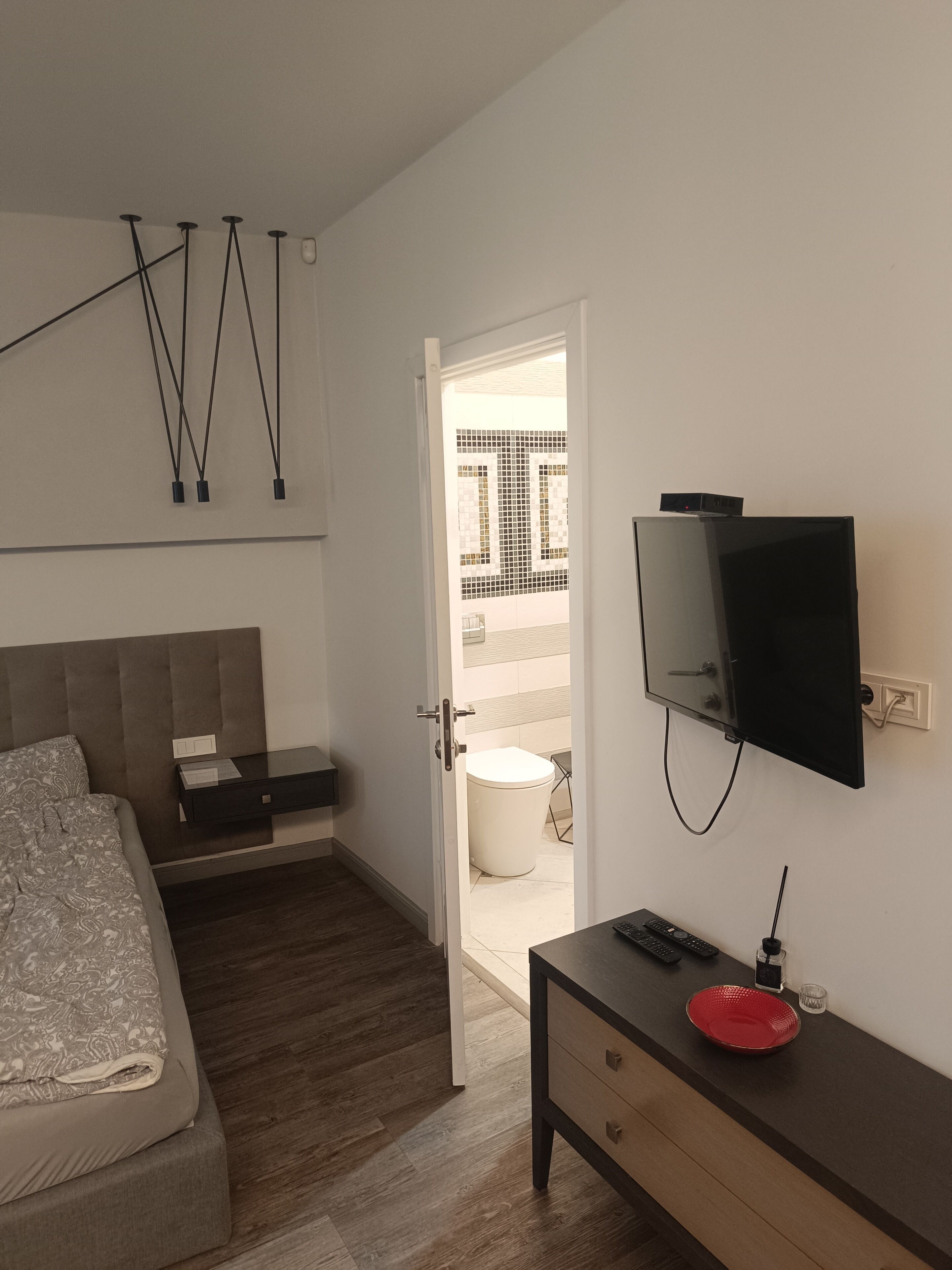 1 bedroom, iron/ironing board, WiFi, bed sheets