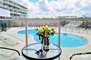 Suíte estúdio, 1 cama Queen e sofá-cama, cozinha americana (C007) | Vista do quarto