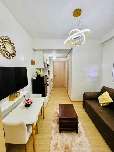 Come and enjoy your stay @ out one bedroom condo unit..