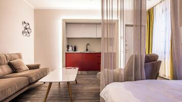 1 camera, ferro/asse da stiro, Wi-Fi, lenzuola