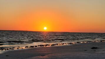 Sun loungers, beach towels