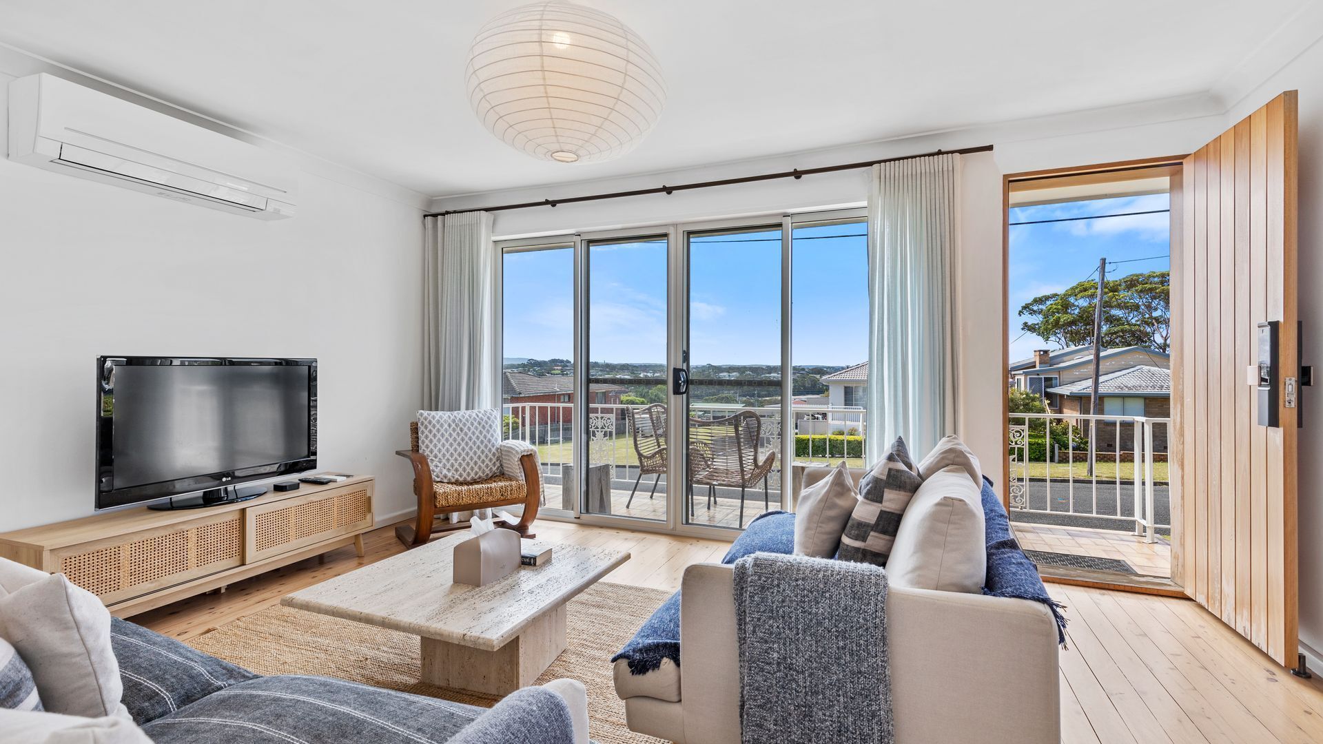 تلفزيون ذكي