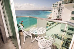 Property grounds - Oceanview with Direct Beach Access (Cancún)