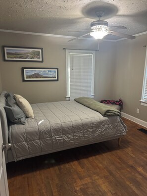 3 bedrooms, WiFi, bed sheets