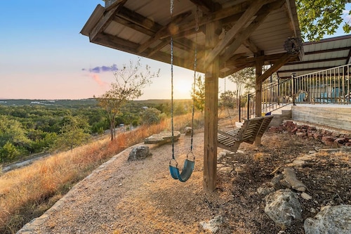 Tawnya’s Secret Hideaway | 20-Mile Views • Firepit