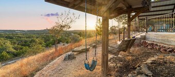 Tawnya’s Secret Hideaway | 20-Mile Views • Firepit