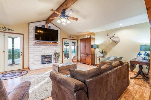 Tawnya’s Secret Hideaway | 20-Mile Views