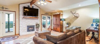 Tawnya’s Secret Hideaway | 20-Mile Views