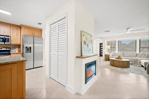 Interior - Tropical Retreat Naples, FL - Private heated pool & patio with outdoor living (Naples)