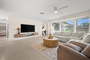 Smart TV - Tropical Retreat Naples, FL - Private heated pool & patio with outdoor living (Naples)