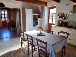 Dining - An eco-renovated house full of charm, a garden and a magnificent view. (Varen)