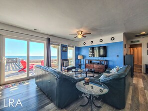 DVD player, books - Blue Chip - NEW Pet Friendly Oceanfront Oasis! (Topsail Beach)