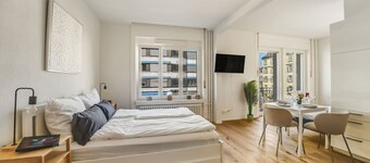 Top modern apartment very central to the fair
