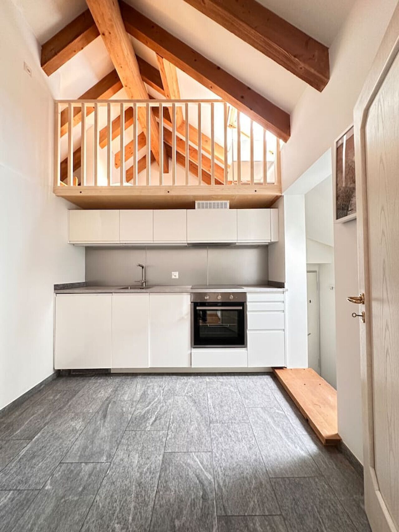 Kühlschrank, Ofen, Herdplatte, Geschirrspüler