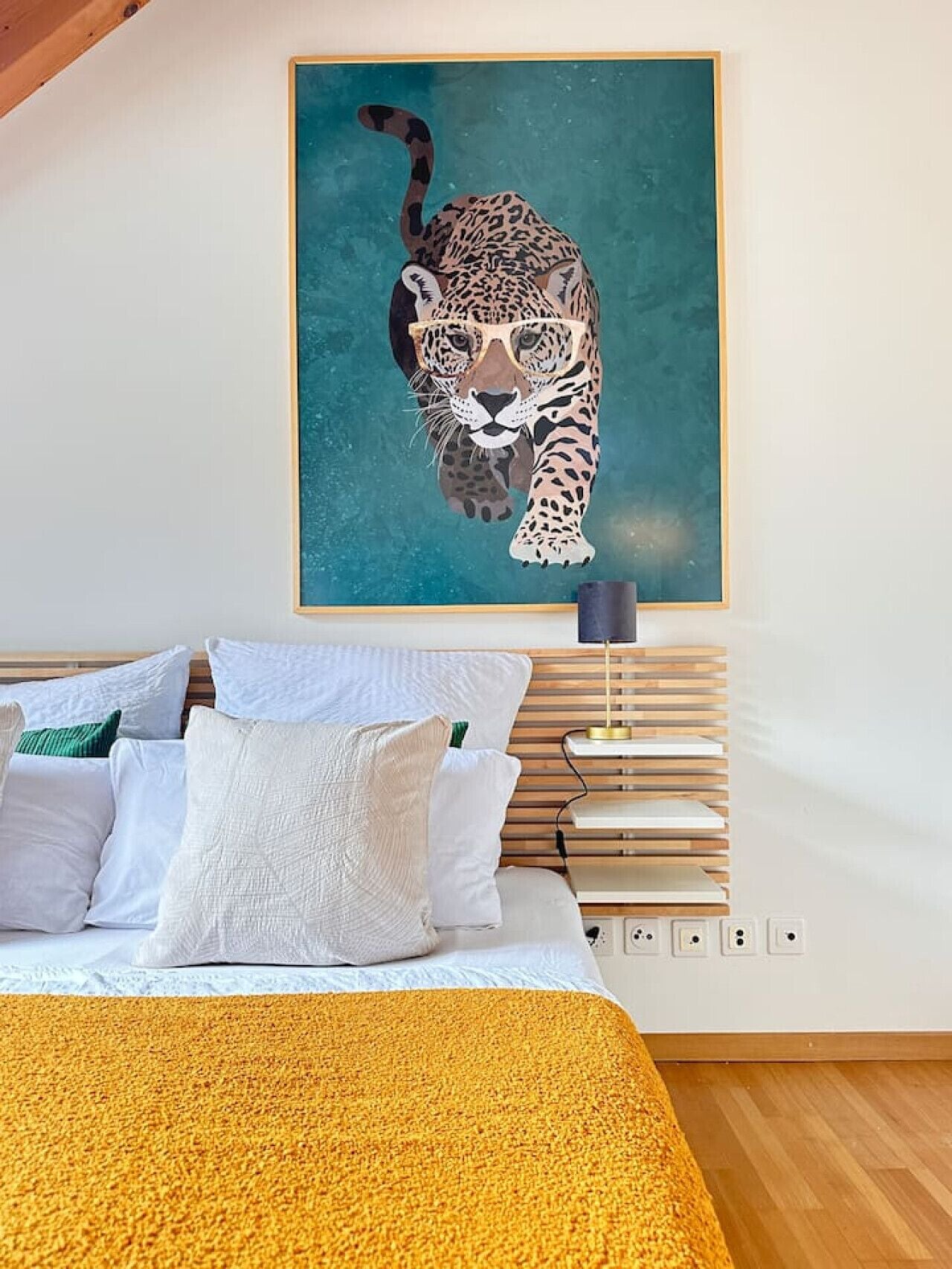 2 Schlafzimmer, Schreibtisch, Bügeleisen/Bügelbrett, WLAN