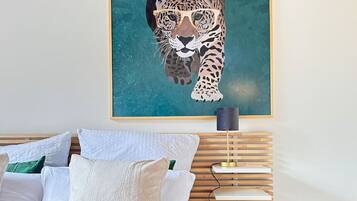 2 Schlafzimmer, Schreibtisch, BĂŒgeleisen/BĂŒgelbrett, WLAN