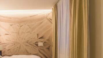 1 slaapkamer, een strijkplank/strijkijzer, wifi, beddengoed