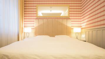 1 habitación, tabla de planchar con plancha, wifi y ropa de cama