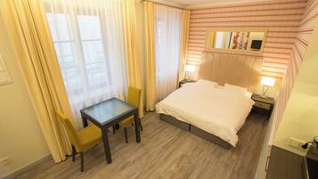 1 slaapkamer, een strijkplank/strijkijzer, wifi, beddengoed